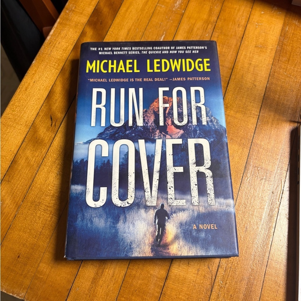 Run For Cover by Michael Ledwidge Book